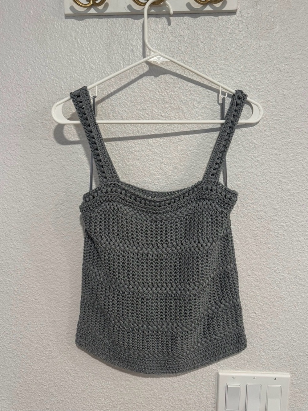 Vince crocheted top Size M - Picture 6 of 7